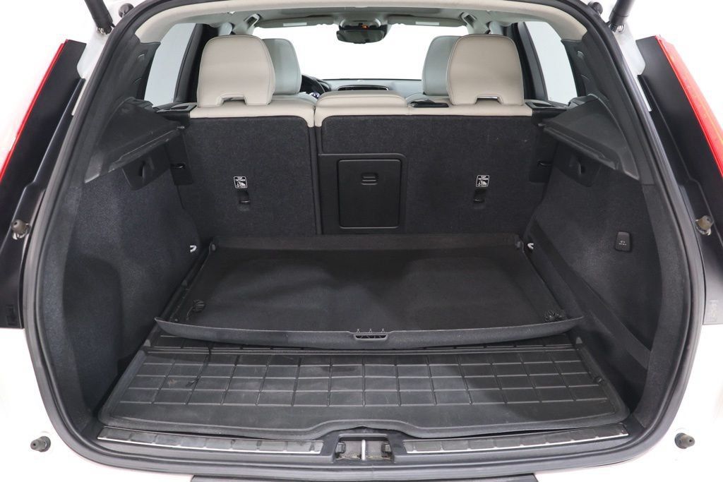 Used 2019 Volvo XC40 T5 Inscription AWD/4WD image 35