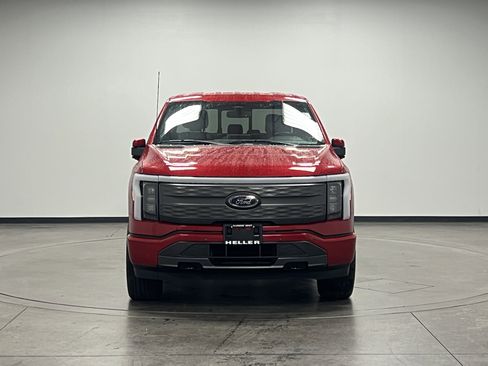 Used 2023 Ford F150 Lightning Lariat image 3