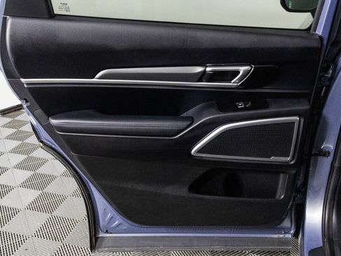 Used 2022 Kia Telluride LX image 34