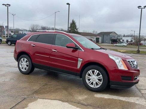 Used 2013 Cadillac SRX Luxury image 2