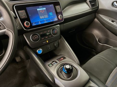 Used 2024 Nissan Leaf S FWD image 25