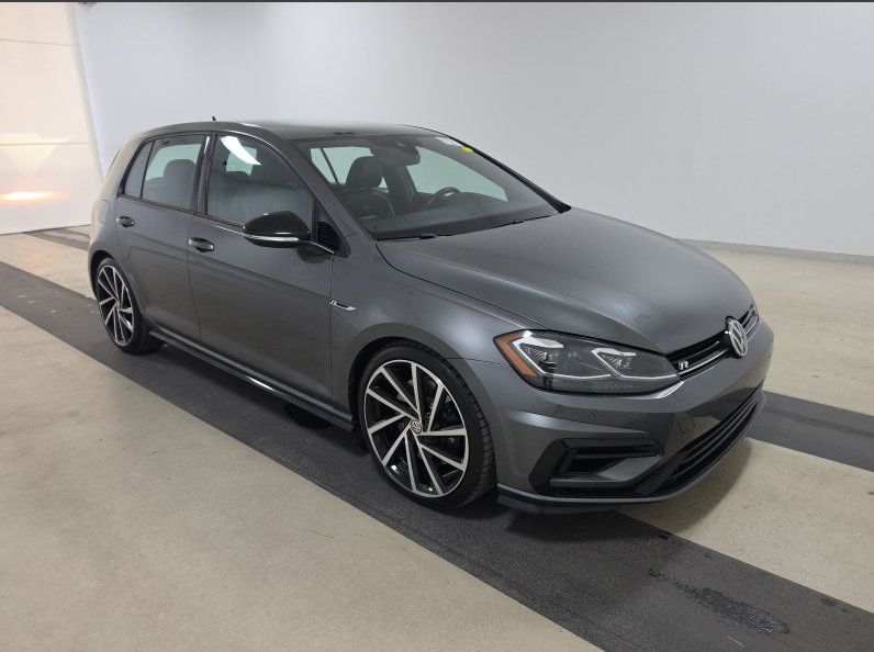 Used 2019 Volkswagen Golf R 4-Door AWD/4WD image 5