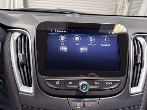 Used 2023 Chevrolet Malibu LT image 34