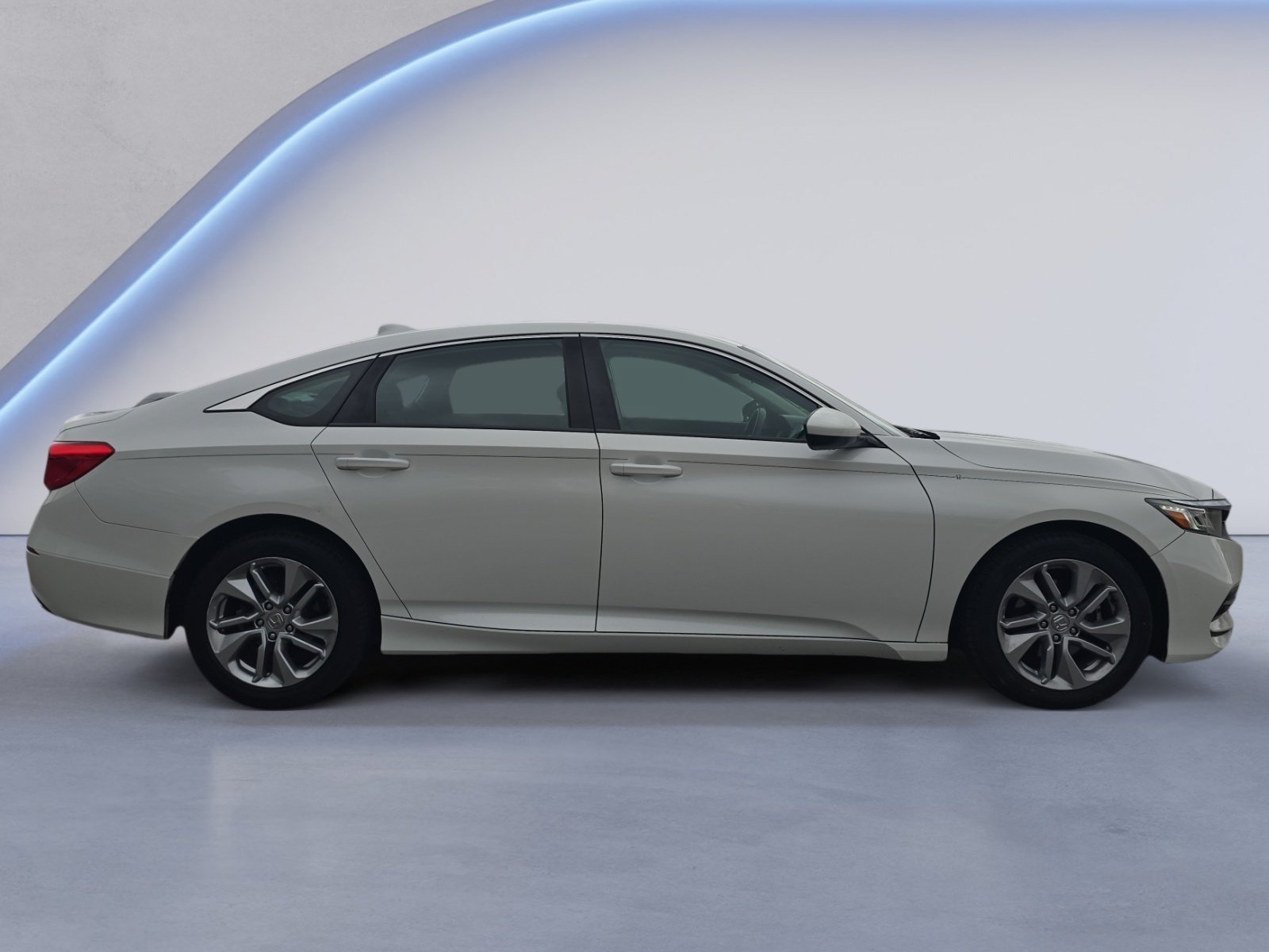 Used 2019 Honda Accord LX image 7