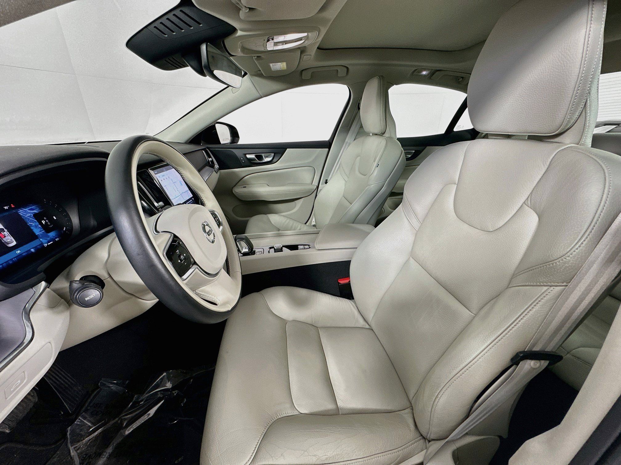 Used 2023 Volvo S60 B5 Core FWD image 20