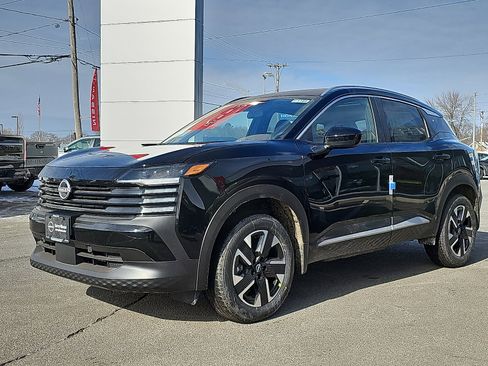 New 2026 Nissan Kicks SV w/ SV Premium Package image 2