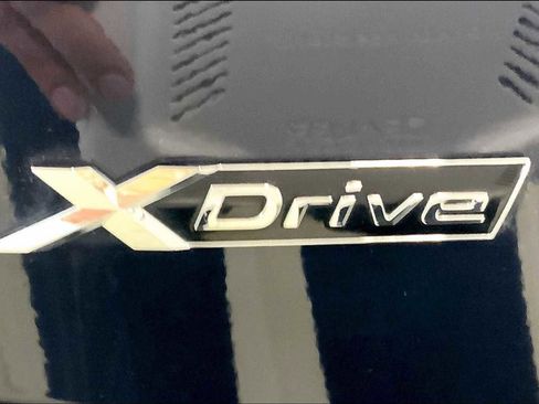 Certified 2023 BMW 540i xDrive w/ Dynamic Handling Package image 9