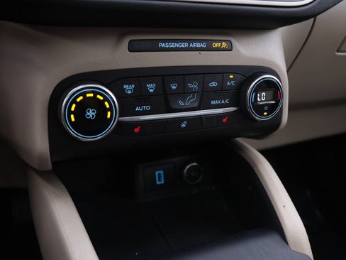 Used 2020 Ford Escape SEL FWD image 6