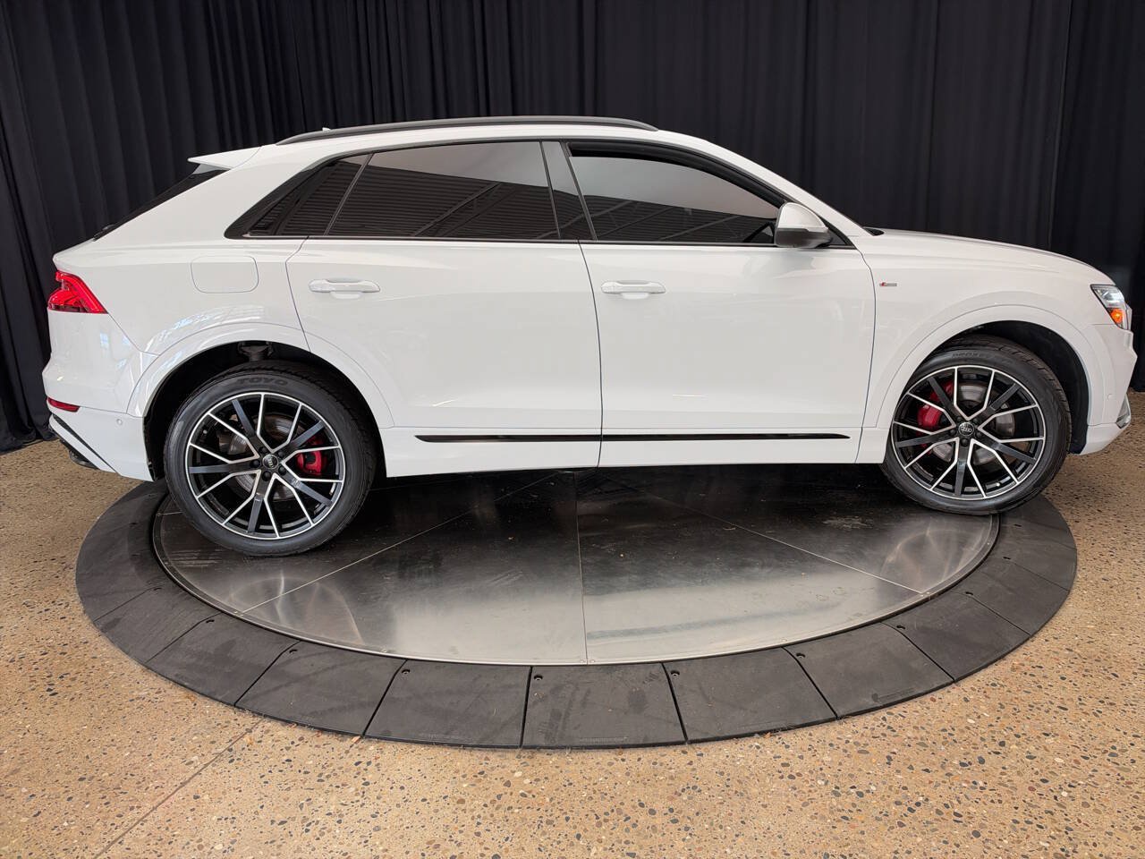 Used 2020 Audi Q8 Premium Plus w/ Premium Plus Package AWD/4WD image 7