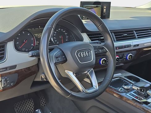 Used 2019 Audi Q7 2.0T Premium w/ Convenience Package AWD/4WD image 21