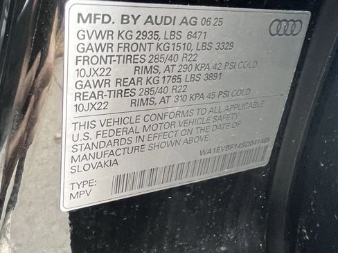 Used 2025 Audi Q8 Premium Plus image 37