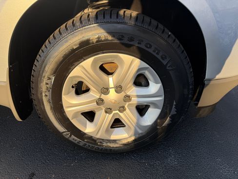 Used 2012 Chevrolet Traverse LS AWD/4WD image 23