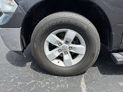 Used 2019 RAM 1500 Classic SLT RWD image 10