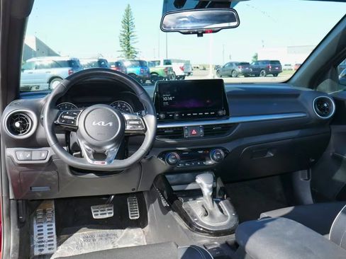 Used 2024 Kia Forte GT-Line w/ GT-Line Premium Package FWD image 2