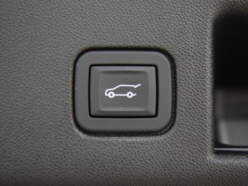 Used 2024 Chevrolet Equinox RS w/ RS Leather Package AWD/4WD image 27