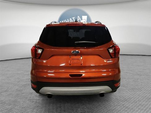 Used 2019 Ford Escape SEL image 5