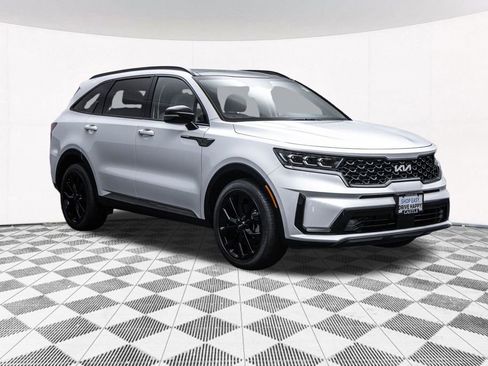 Used 2023 Kia Sorento SX FWD image 12