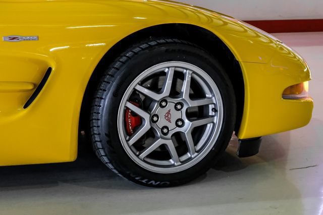 Used 2003 Chevrolet Corvette Z06 w/ Memory Package, 3 Drivers RWD image 40