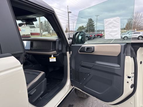 New 2025 Ford Bronco Big Bend w/ Black Diamond Package image 28