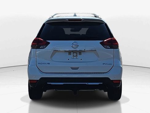 Used 2020 Nissan Rogue SV w/ Premium Package image 6