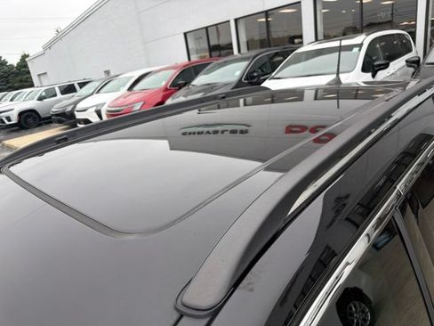 Used 2020 Jeep Compass Limited AWD/4WD image 12