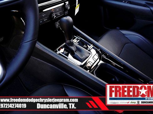 New 2026 Jeep Compass Latitude image 34