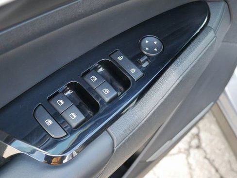 Used 2023 Kia Sportage EX image 14