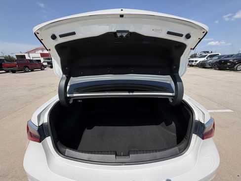 Used 2021 Acura ILX w/ Premium Package FWD image 3