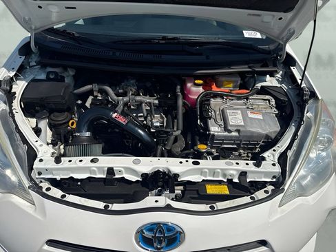Used 2013 Toyota Prius C Four FWD image 17