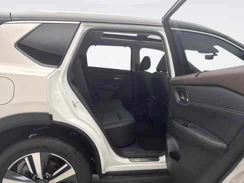 Used 2023 Nissan Rogue Platinum w/ Platinum Premium Package AWD/4WD image 21
