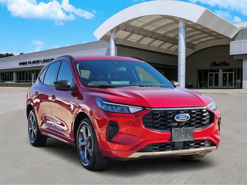 Used 2024 Ford Escape ST-Line w/ Tech Pack #1 image 2