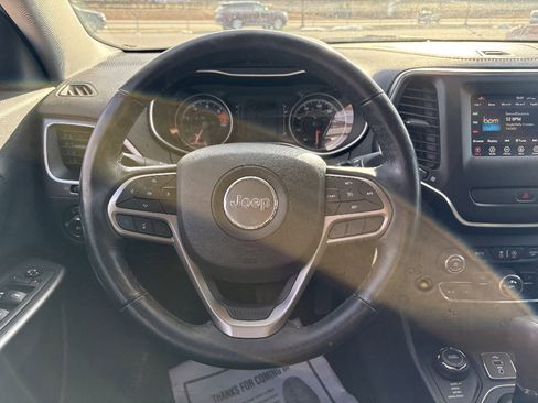 Used 2019 Jeep Cherokee Latitude w/ Cold Weather Group image 26