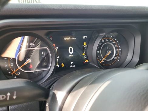 New 2026 Jeep Gladiator Sport AWD/4WD image 13