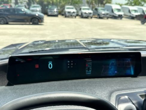 Certified 2025 Ford Expedition Active RWD image 18