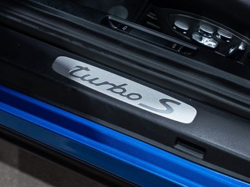 Used 2017 Porsche 911 Turbo S image 26