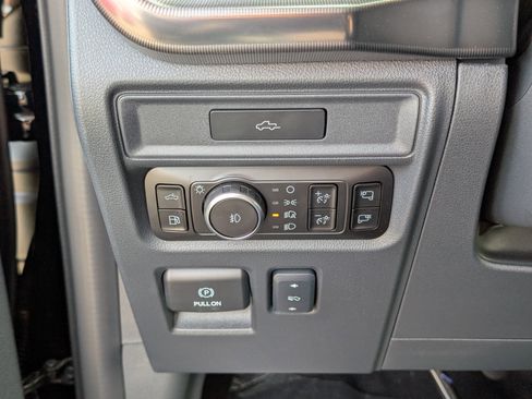 New 2026 Ford F150 Platinum w/ Equipment Group 702A High image 22