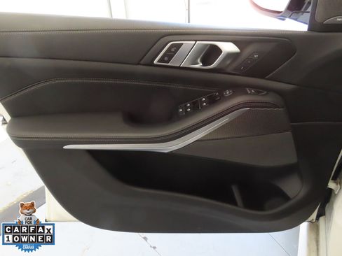 Used 2023 BMW X5 xDrive40i w/ M Sport Package image 11