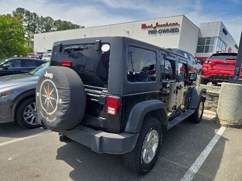 Used 2012 Jeep Wrangler Unlimited Sport AWD/4WD image 11