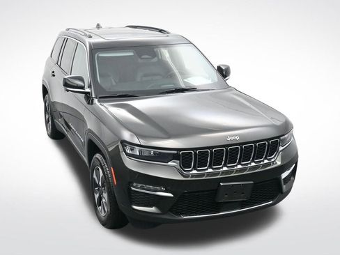 Used 2024 Jeep Grand Cherokee Limited 4xe image 23