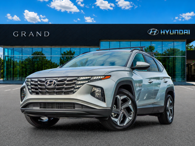 Used 2023 Hyundai Tucson SEL w/ Convenience Package AWD/4WD image 2