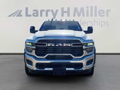 New 2026 RAM 5500 Tradesman w/ Chrome Appearance Group image 9