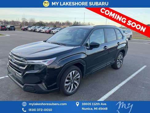 Used 2025 Subaru Forester Touring image 3