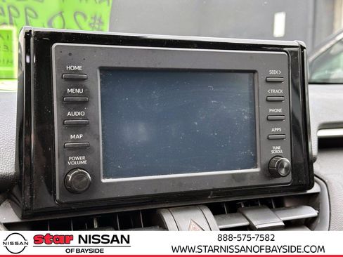 Used 2019 Toyota RAV4 LE image 15