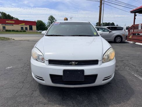 Used 2011 Chevrolet Impala LS FWD image 2