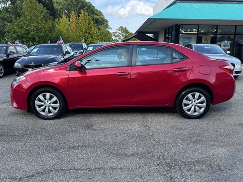 Used 2016 Toyota Corolla LE FWD image 12