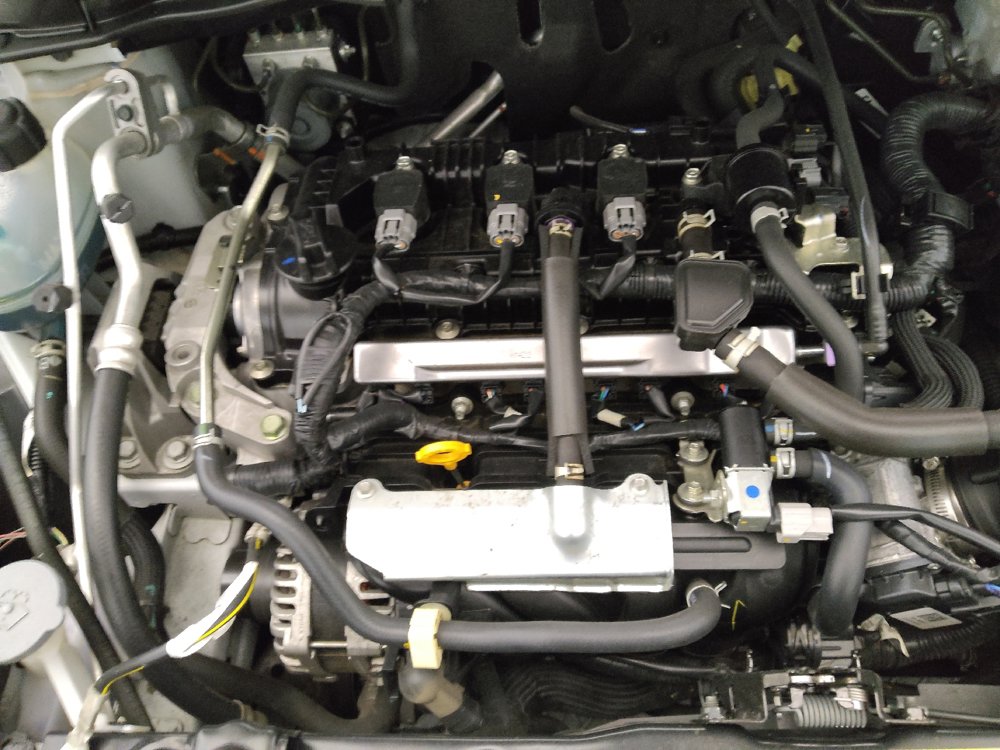 Used 2024 Nissan Versa S w/ Trunk Package FWD image 30