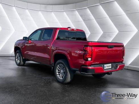 Certified 2023 Chevrolet Colorado LT w/ LT Convenience Package II AWD/4WD image 3