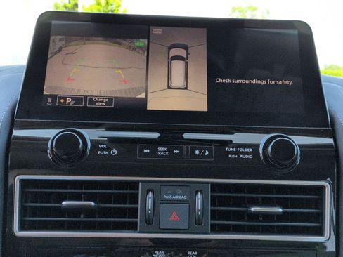 Used 2022 Nissan Armada Platinum w/ Captain's Chairs Package RWD image 24