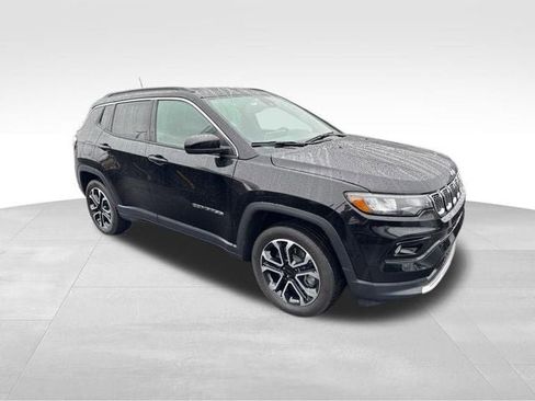 Used 2024 Jeep Compass Limited AWD/4WD image 3