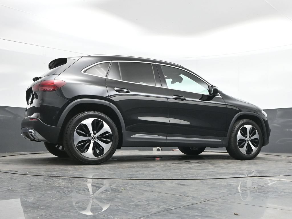 Used 2025 Mercedes-Benz GLA 250 4MATIC image 41